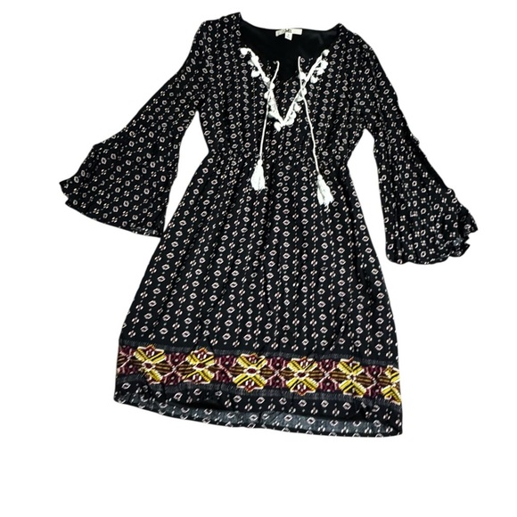 Ya Los Angeles Dresses & Skirts - Ya Los Angeles Black and White Boho Dress